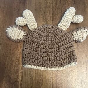 Newborn deer hat